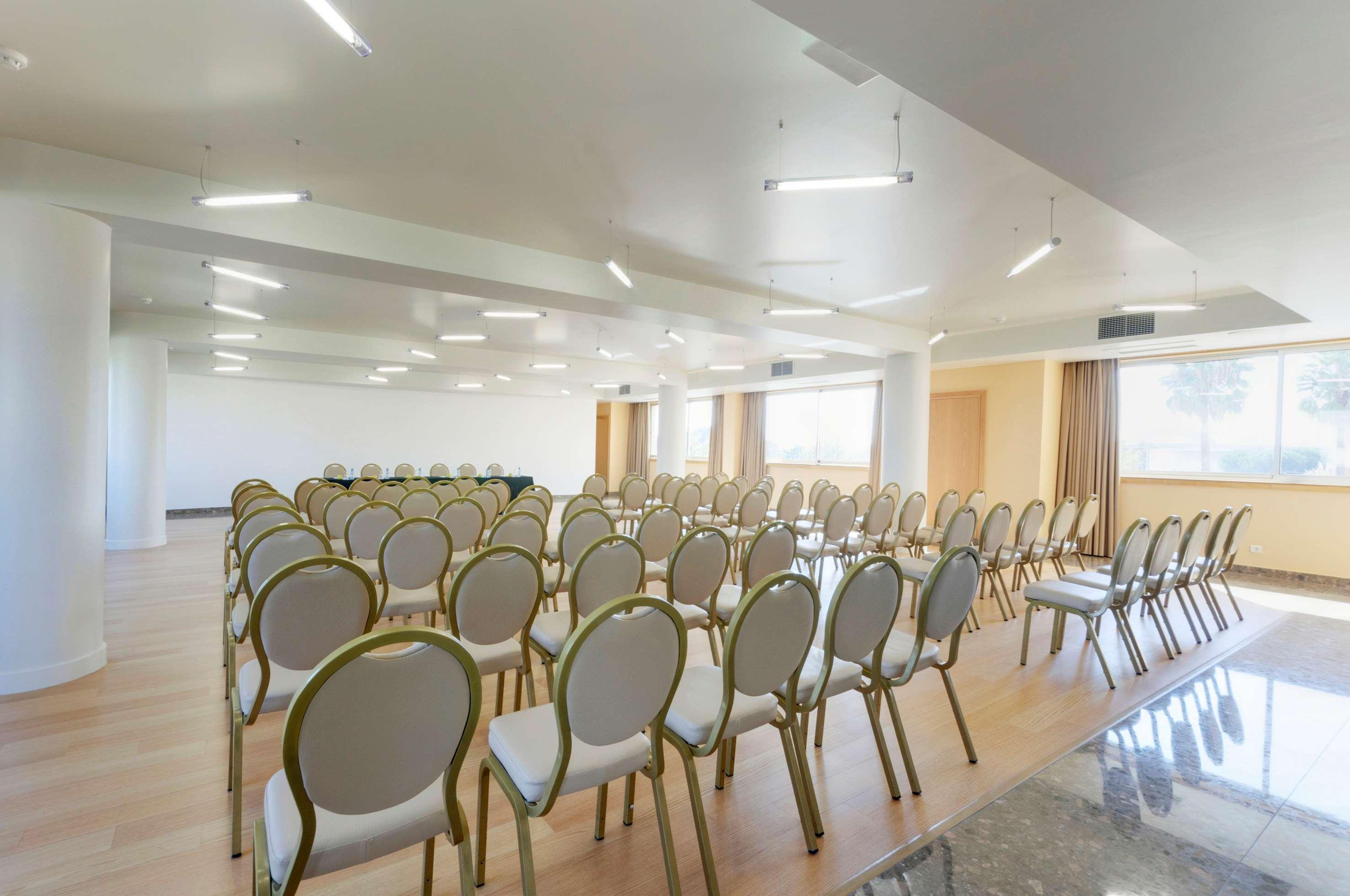 Tryp By Wyndham Porto Expo Hotel Leca da Palmeira Business photo