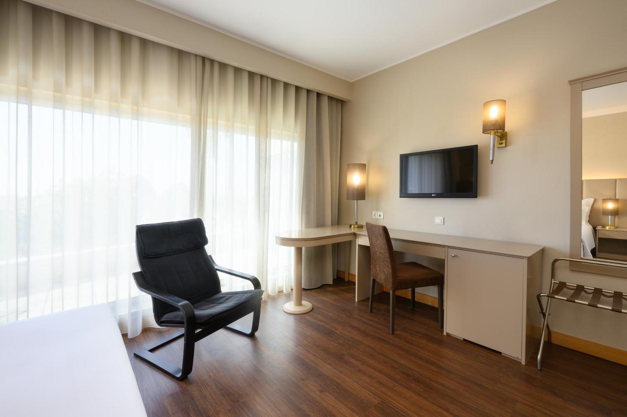 Tryp By Wyndham Porto Expo Hotel Leca da Palmeira Room photo